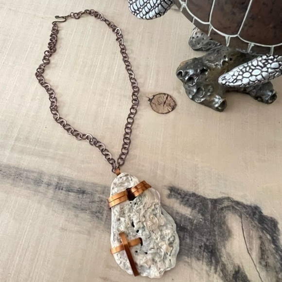 Handmade Shell & Copper Cross Statement Necklace 19.75” Coastal NWT - Picture 6 of 7